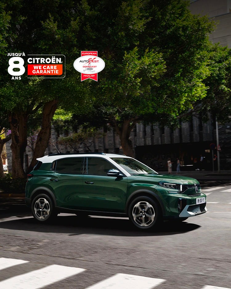 C3 Aircross parked in the city