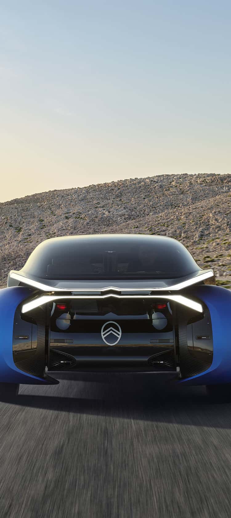 Concept Car Citroën 19_19 چهره در یک جاده ساحلی