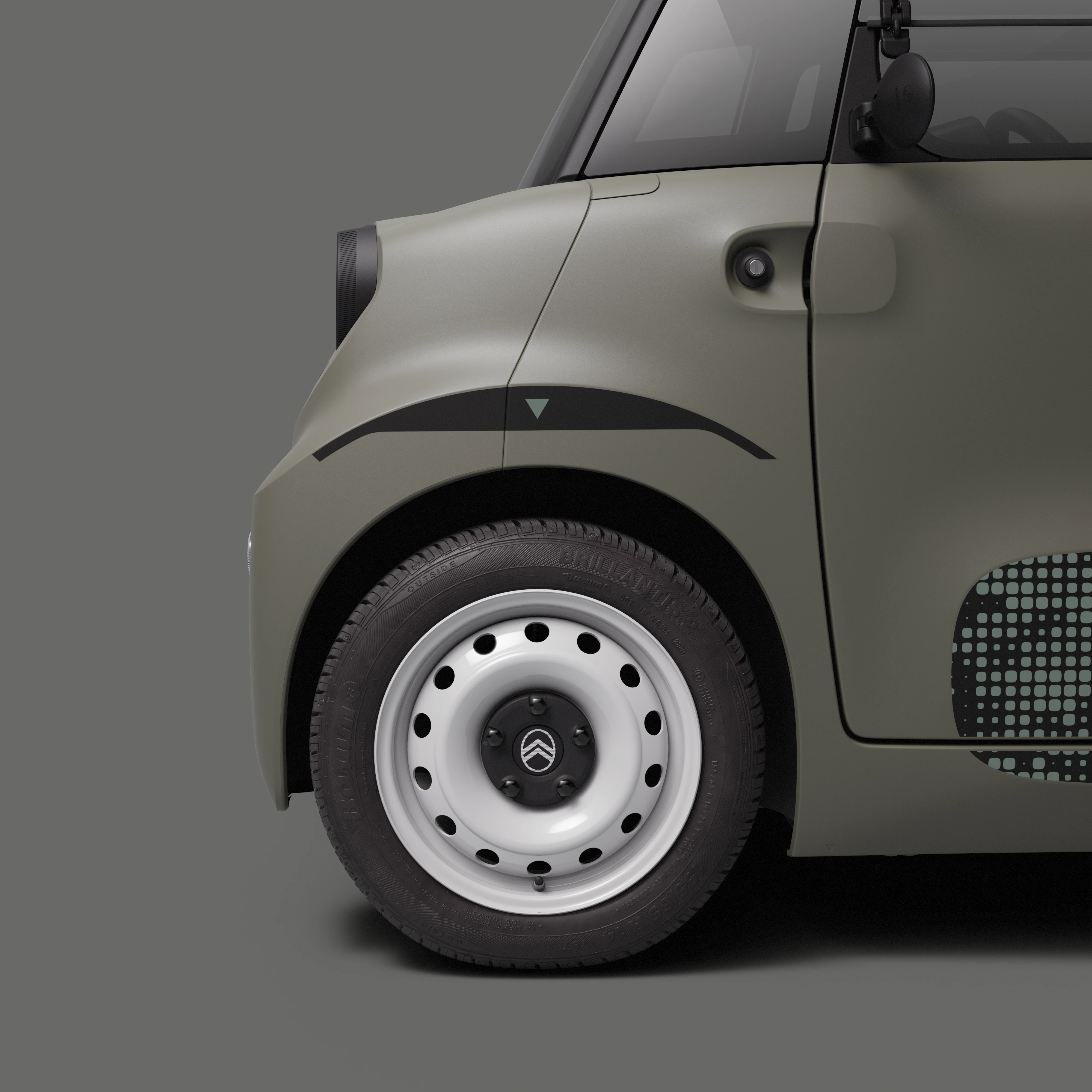 Vue de dessus de Citroën ami Outdoor avec portes symétriques ouvertes et toit ouvrantmontrant la voiture électrique urbaine avec un accès facile