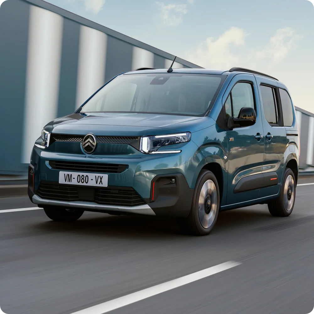 Close‑up view of a home wallbox charger showing simple and convenient charging for Citroën ë‑Berlingo.