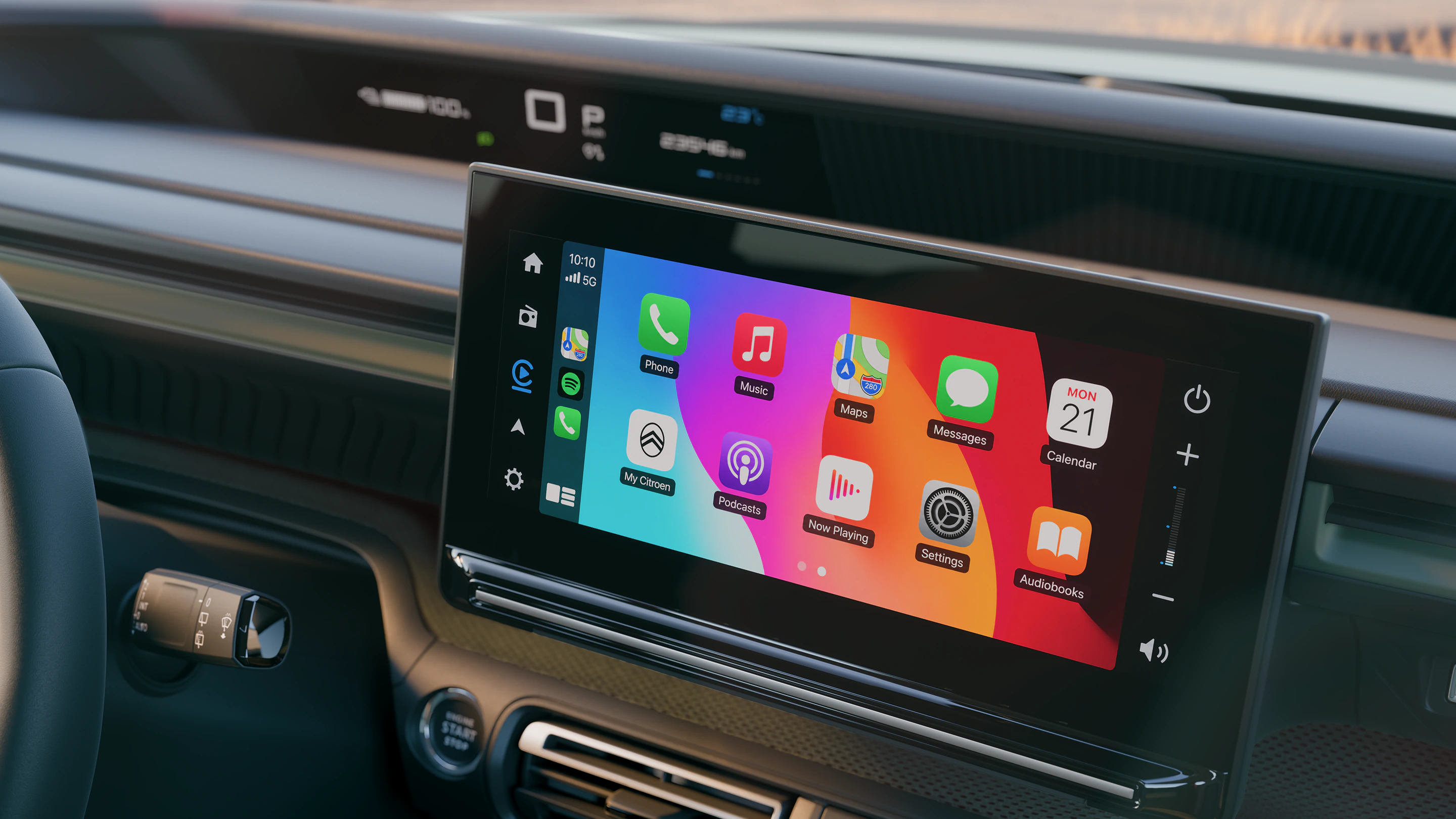 Vue rapprochée des finitions du tableau de bord du Citroën ë-C3 Aircross OUTDOOR, mettant en valeur le design OUTBOUND, le programme Advanced Comfort et le soin apporté aux détails de l’habitacle.
