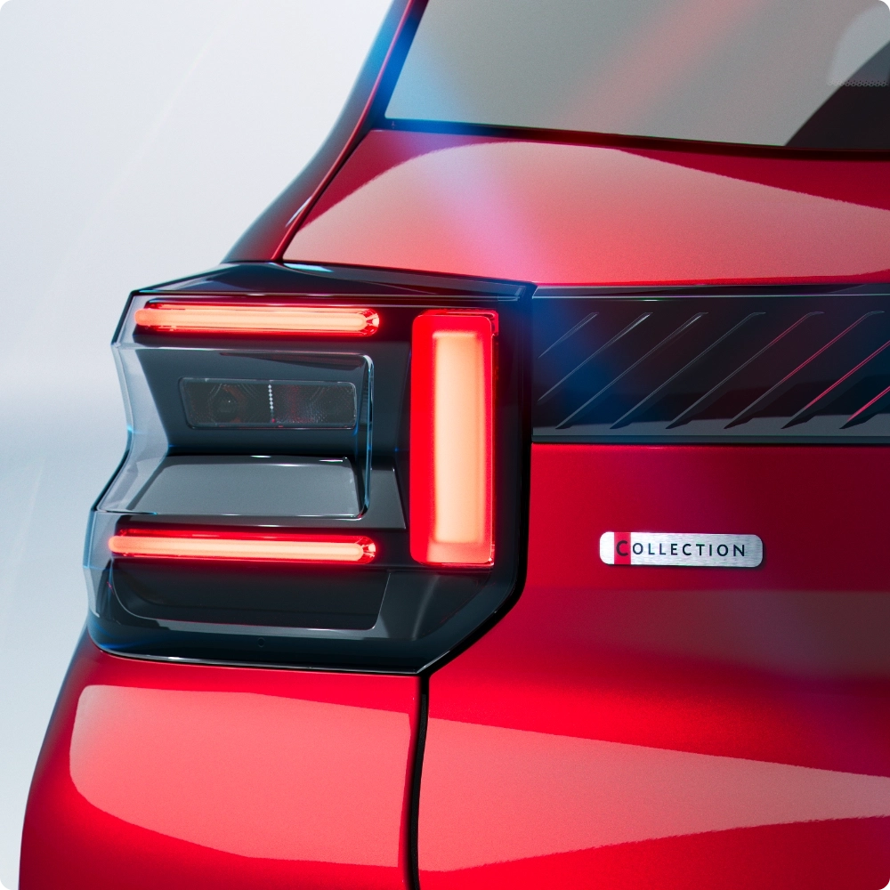 Vue détaillée des feux arrière du SUV compact Citroën ë-C3, avec un design LED caractéristique alliant visibilité et style, une alternative urbaine intelligente