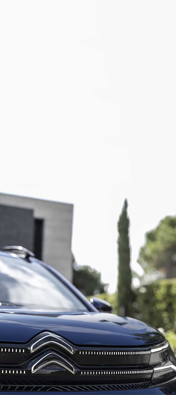Передняя сторона Citroën C5 Aircross
