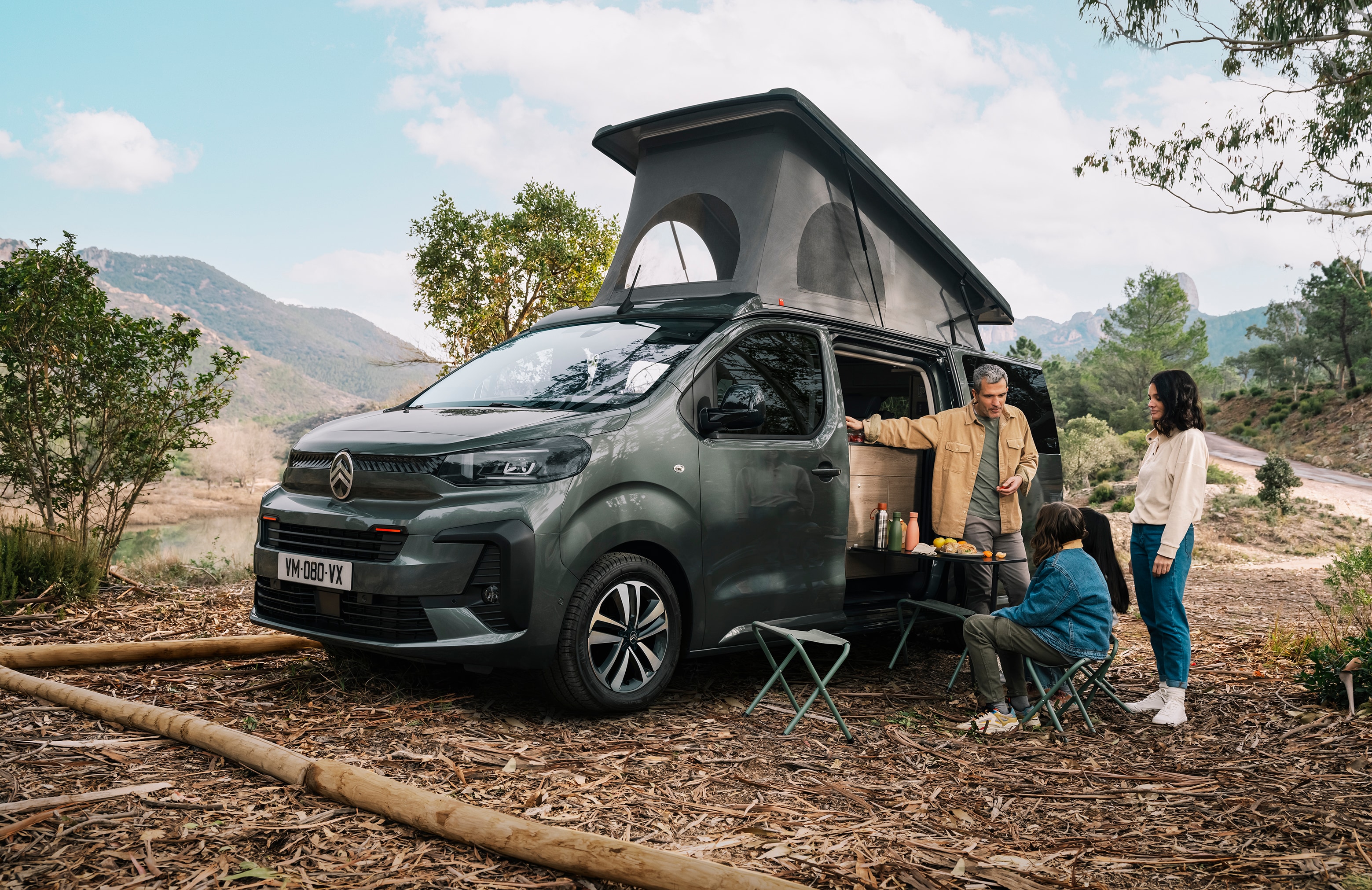 NOUVEAU HOLIDAYS - Citroën - Saint-Denis - NEUBAUER